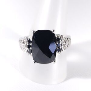 Black Thai Spinel 9 Carats Ring Sterling Silver Size 10